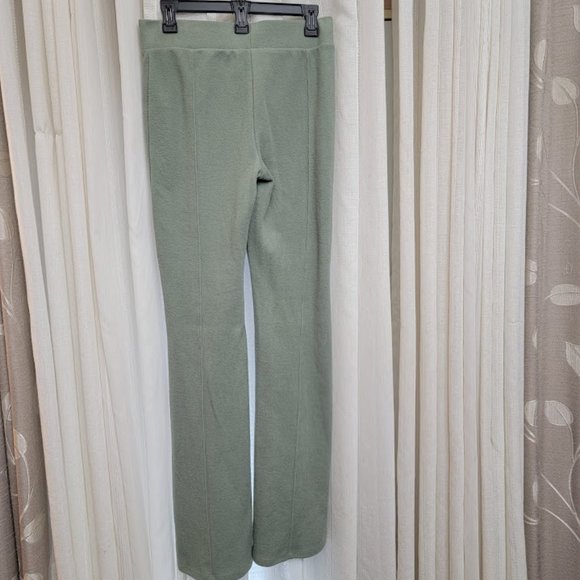 Forever 21 Green Soft Pants Size Med - Picture 2 of 5